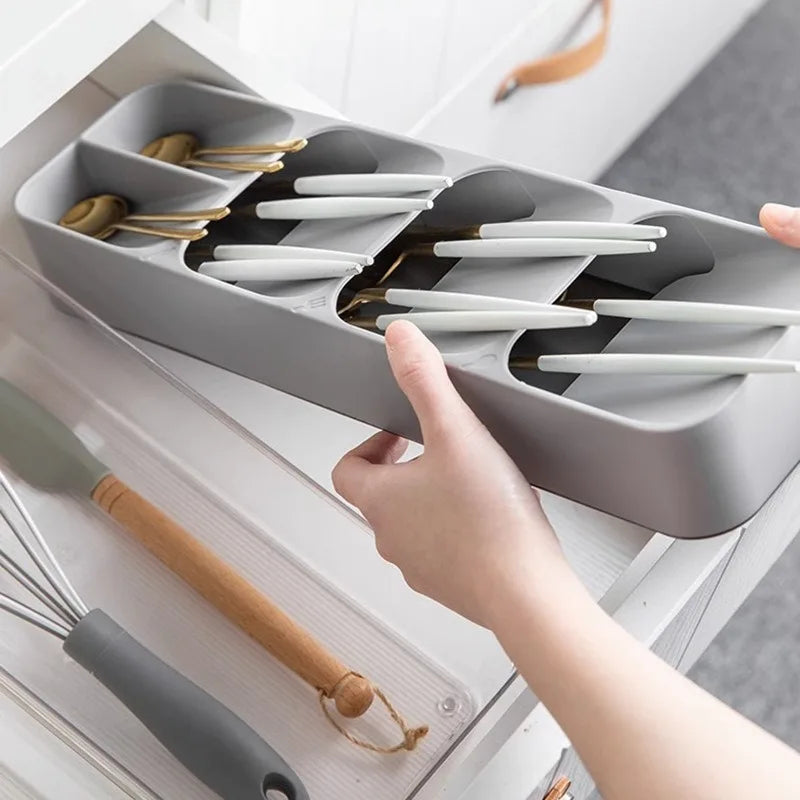Household Kitchen Drawer Dust-proof Compartments Tableware Organization and Storage Boxes Multi-purpose Cutlery Storage Tray