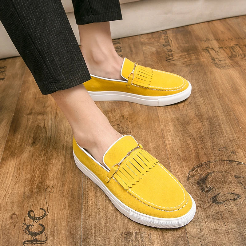 Men Loafers with Round Toe Flat Bottom Comfortable Breathable Anti Suede Metal Buckle Tassel Casual Shoes