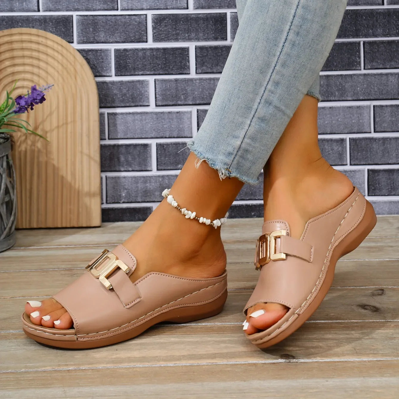 2025 Women Slippers Casual Flat Open Heel Shoes Lightweight Comfortable Sports Slippers Fashion Designer Sandals Slides Women