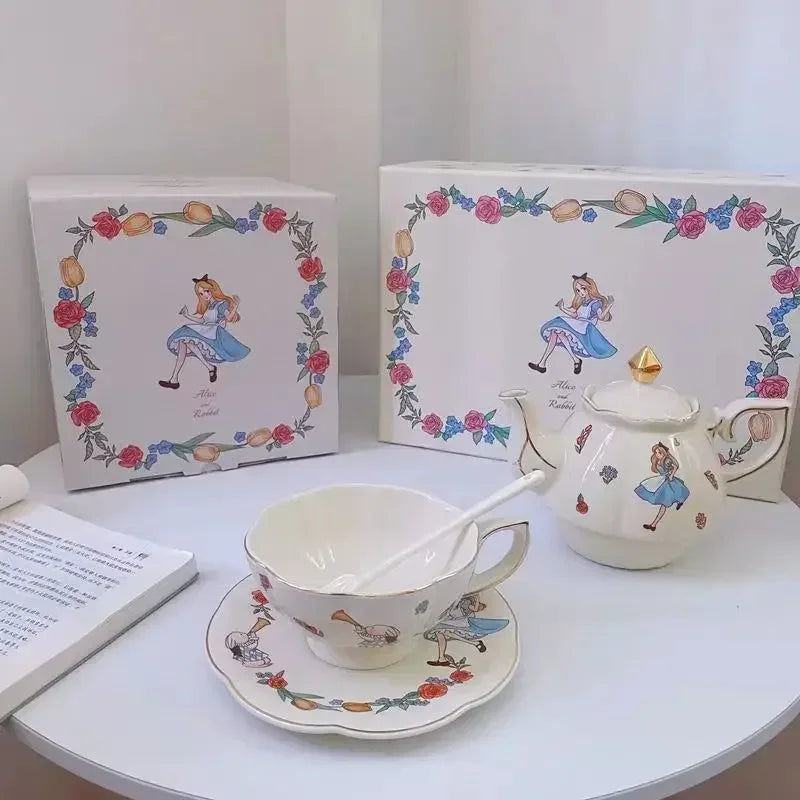 Luxury Ceramic Teapot Gift Box Cup and Pot Girl and Rabbit Ceramic Teapot Coffee Cup Dish Set Birthday Gift  for Tea Lovers