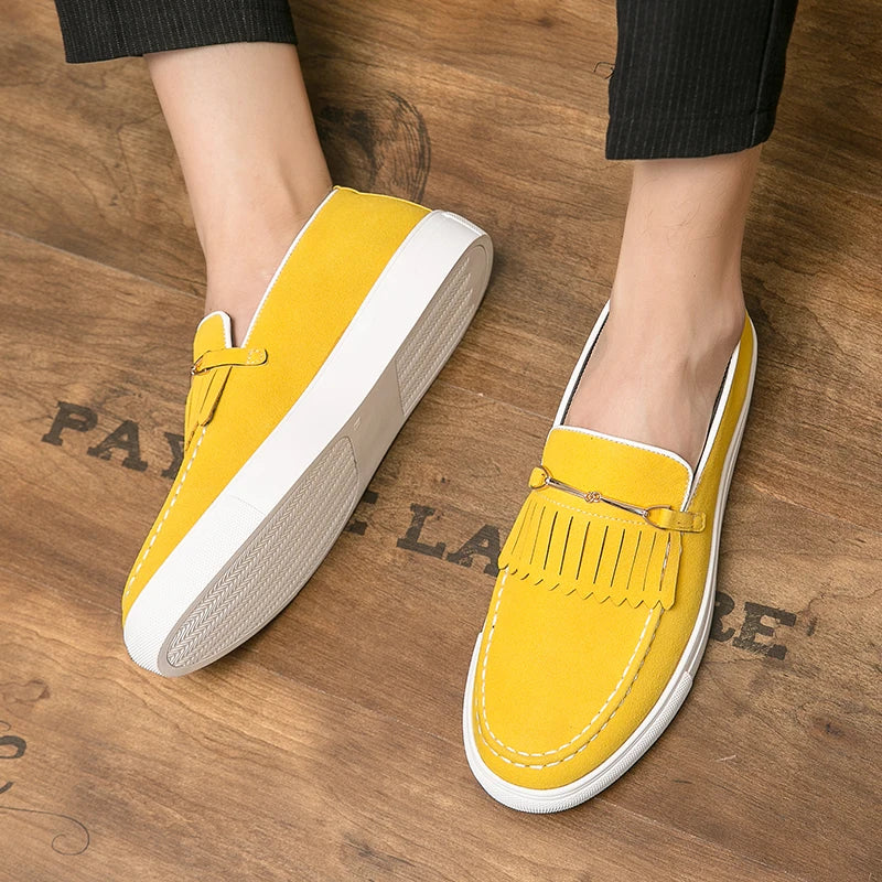 Men Loafers with Round Toe Flat Bottom Comfortable Breathable Anti Suede Metal Buckle Tassel Casual Shoes