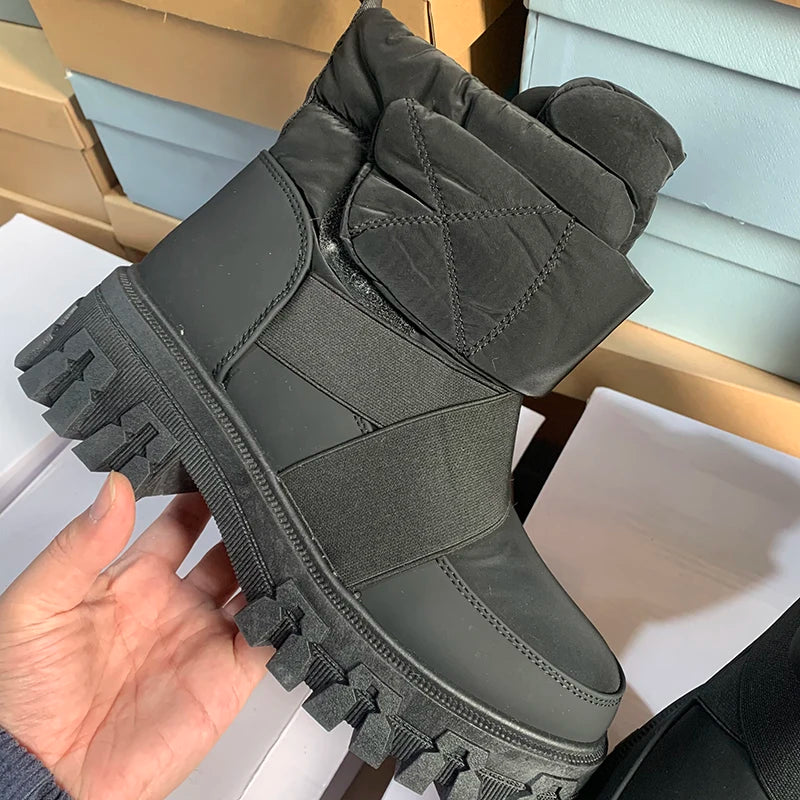 2024 Winter Snow Boots Women Plus Velvet Thickened Cold-resistant Warm Cotton Shoes Waterproof Non-slip Thick Sole