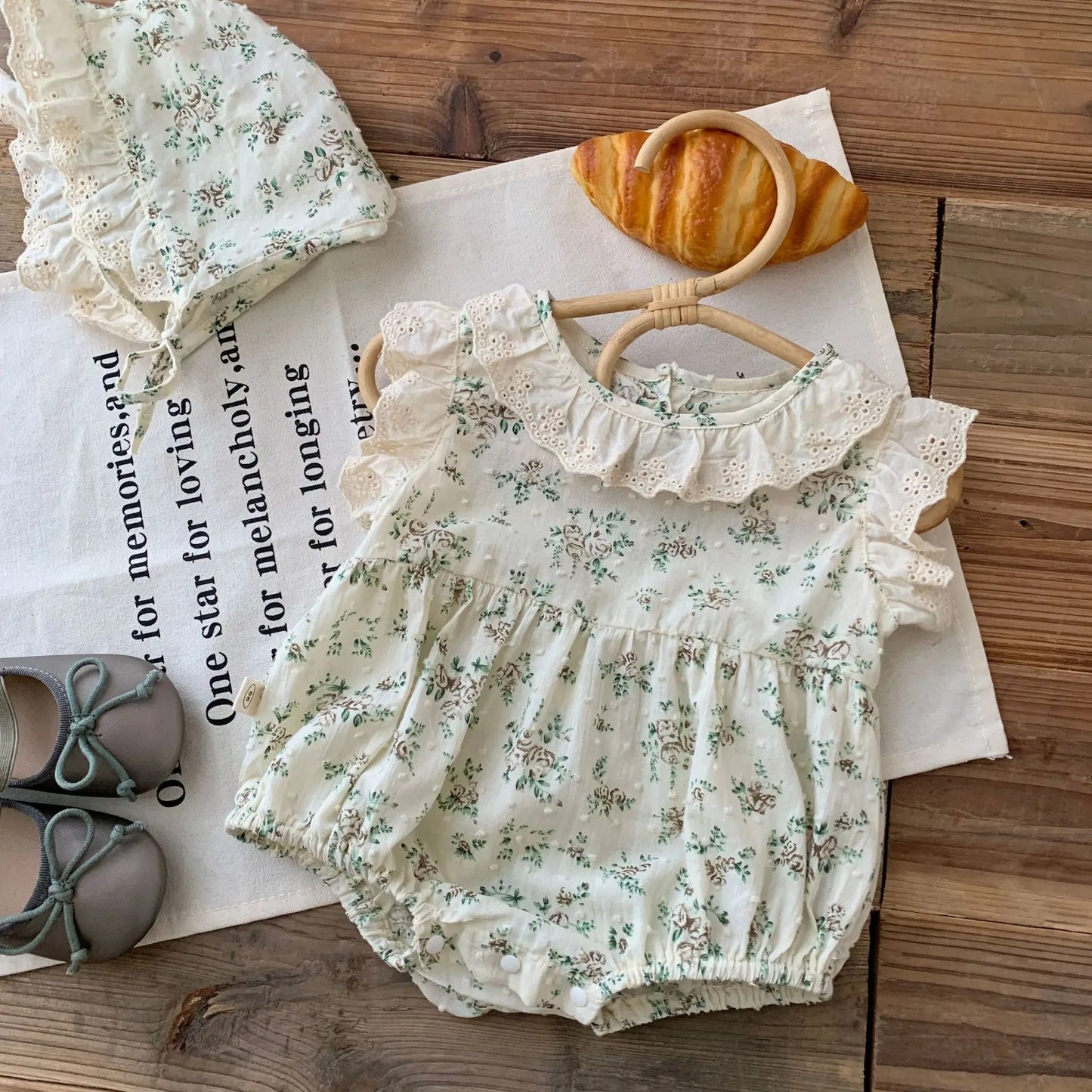 New In: Cute Flower Ruched Fly Sleeve Bodysuits for Newborn Baby Girls 98% Cotton Gift Hat Kids Infant Princess One-pieces 0-24M