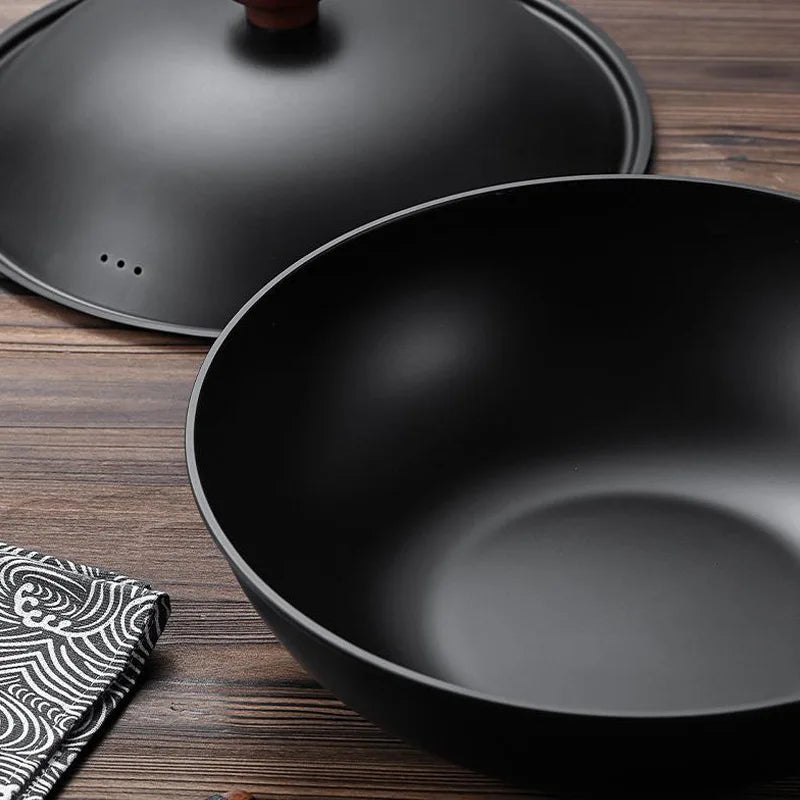 Japanese Iron Pan Wok Frying Pans, Flat Bottom Cast Iron Pans Are Convenient for Induction Cookers and Gas Stoves