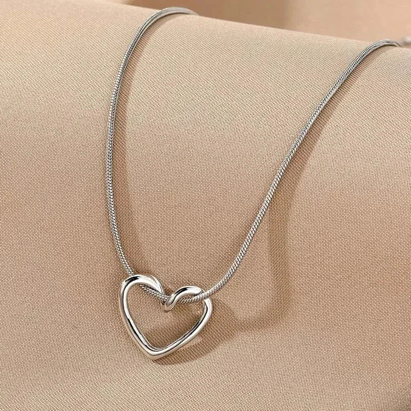 1 Piece Stainless Titanium Steel Chain Cute Bow Red Love Heart Balloon Bear Pendant Necklace Women's Romantic Jewelry Girls Gift
