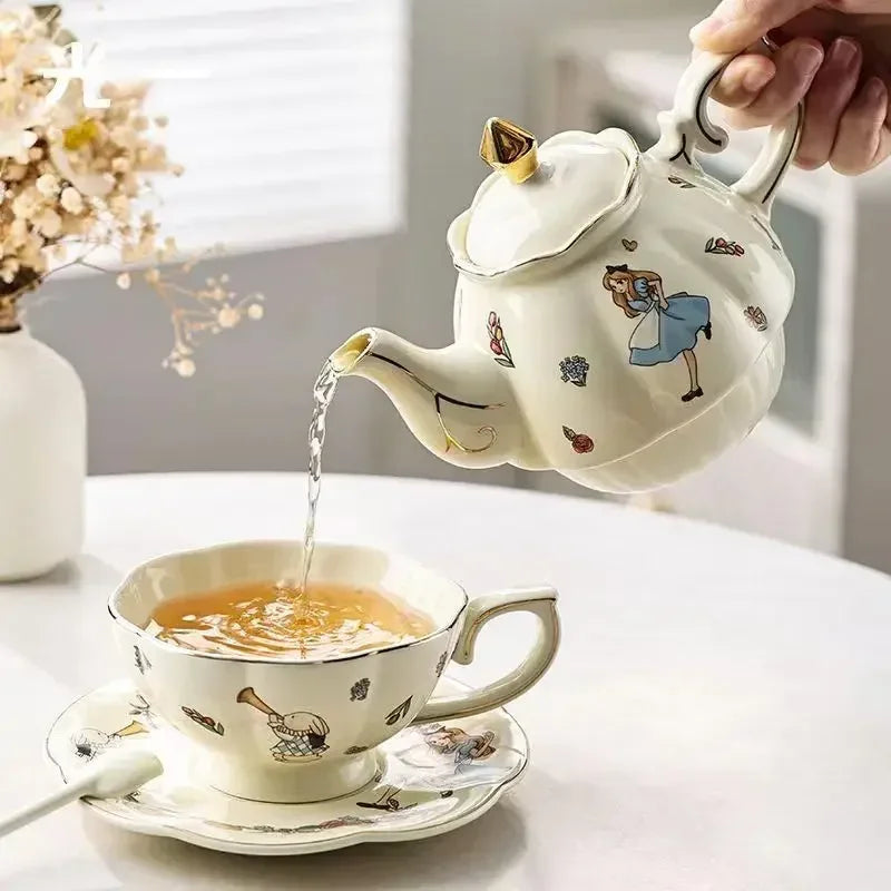 Luxury Ceramic Teapot Gift Box Cup and Pot Girl and Rabbit Ceramic Teapot Coffee Cup Dish Set Birthday Gift  for Tea Lovers