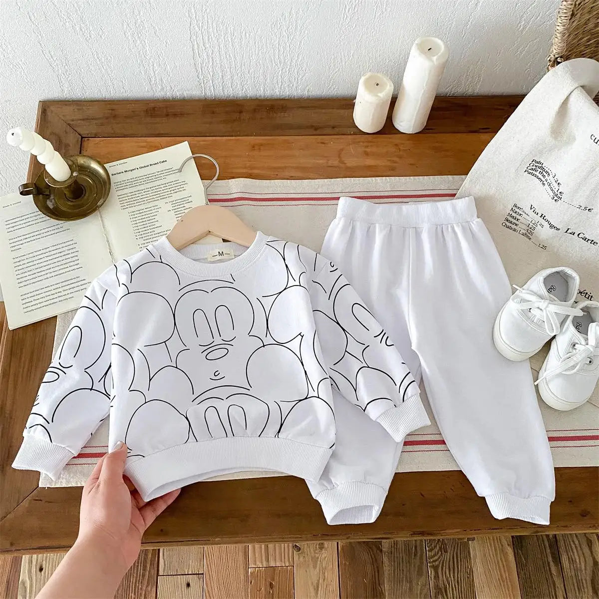 Disney 2024 Mickey Mouse Print Loose Kids Sweatshirt Autumn/winter Cartoon Pullover Fashion Children's Top