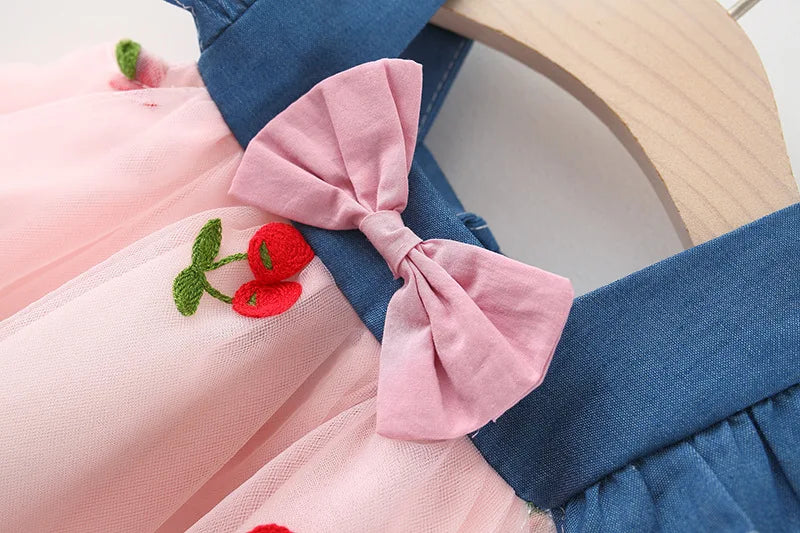 Summer Girl Dress Denim Fly Sleeved Bow Cute Cherry Colored Mesh Princess Dress Suitable for Babies Aged 0-3