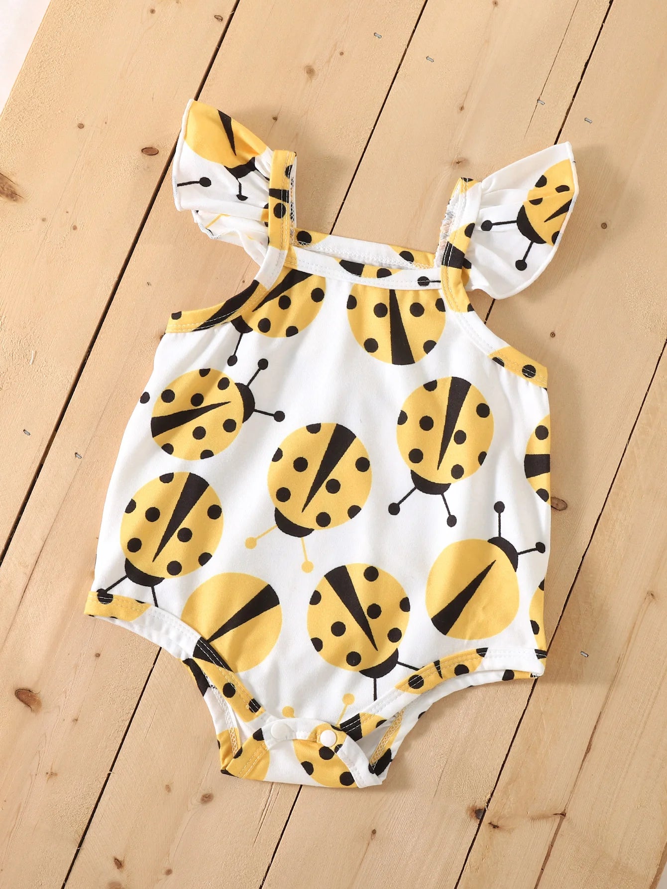 Baby Girl Summer 0-12 Months Outing Cute and Fashionable Yellow Ladybug Print Slim Fit One-Piece Swimsuit