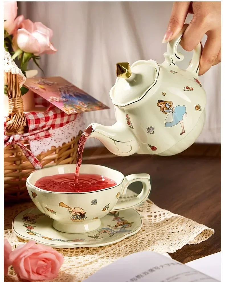 Luxury Ceramic Teapot Gift Box Cup and Pot Girl and Rabbit Ceramic Teapot Coffee Cup Dish Set Birthday Gift  for Tea Lovers