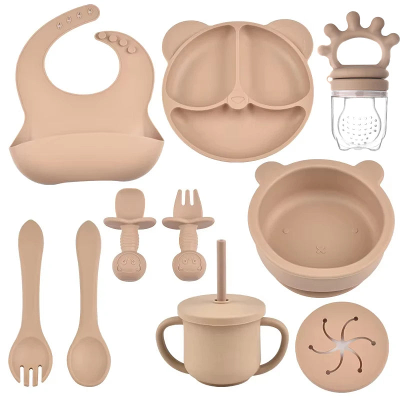 9PCS/Set BPA Free Silicone Baby Feeding Set Sucker Bowl Divided Dinning Plate Straw Cup Spoon Fork Adjustable Bib Child Dishes