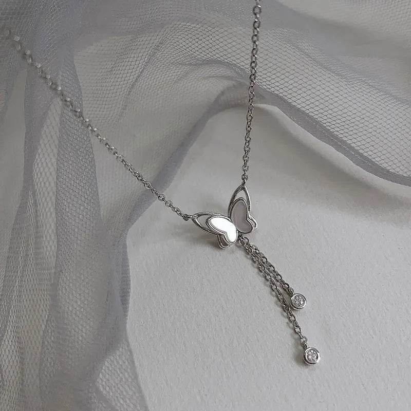 New Elegant Frosted Shell Butterfly Pendant Necklace for Women Minimalism Exquisite Clavicle Chain Charm Jewerly Birthday Gift
