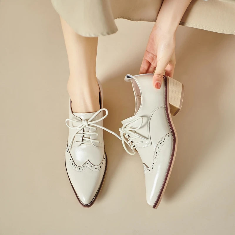2025 Women's European and American New Spring and Autumn Pointed Leather Lace up Middle Heel Retro Blake Lefu Single Shoes