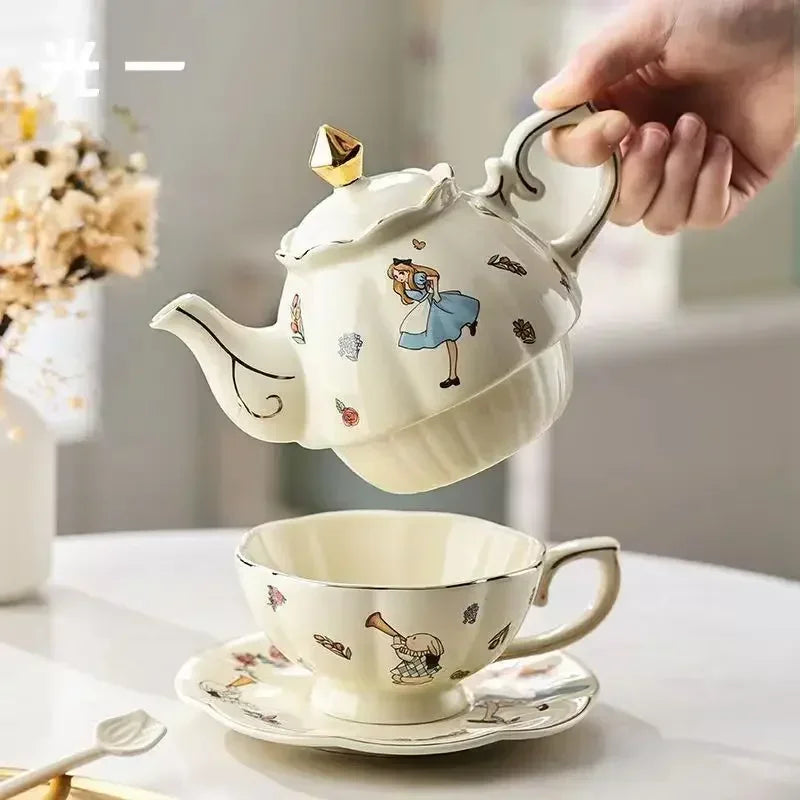 Luxury Ceramic Teapot Gift Box Cup and Pot Girl and Rabbit Ceramic Teapot Coffee Cup Dish Set Birthday Gift  for Tea Lovers