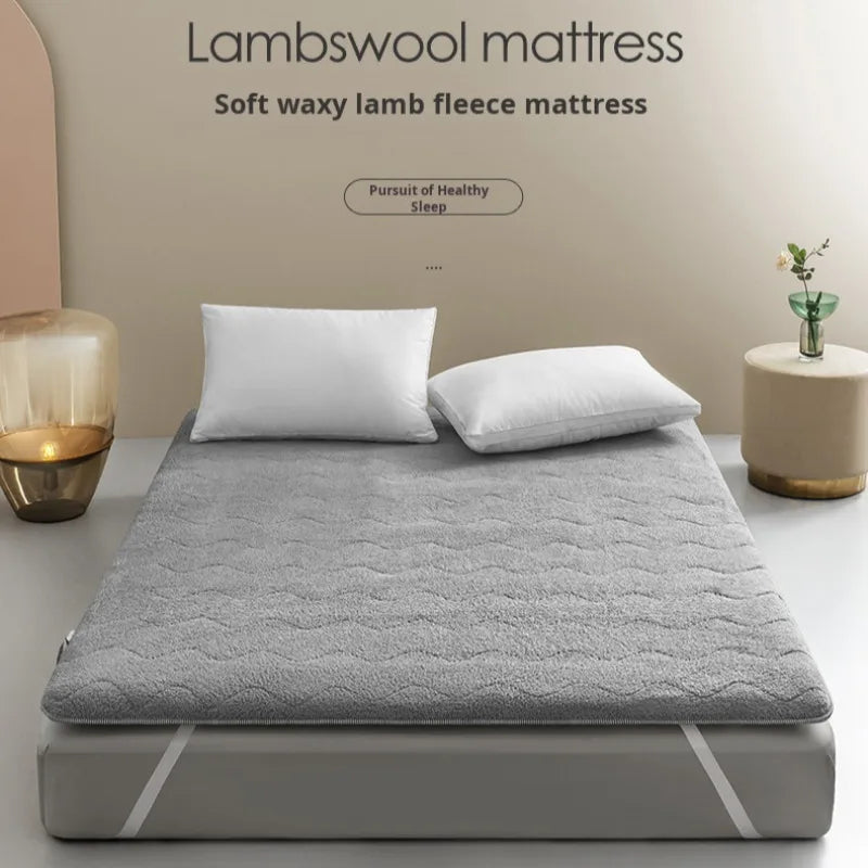 Household Thick and warm lamb wool mattress Foldable tatami mattress