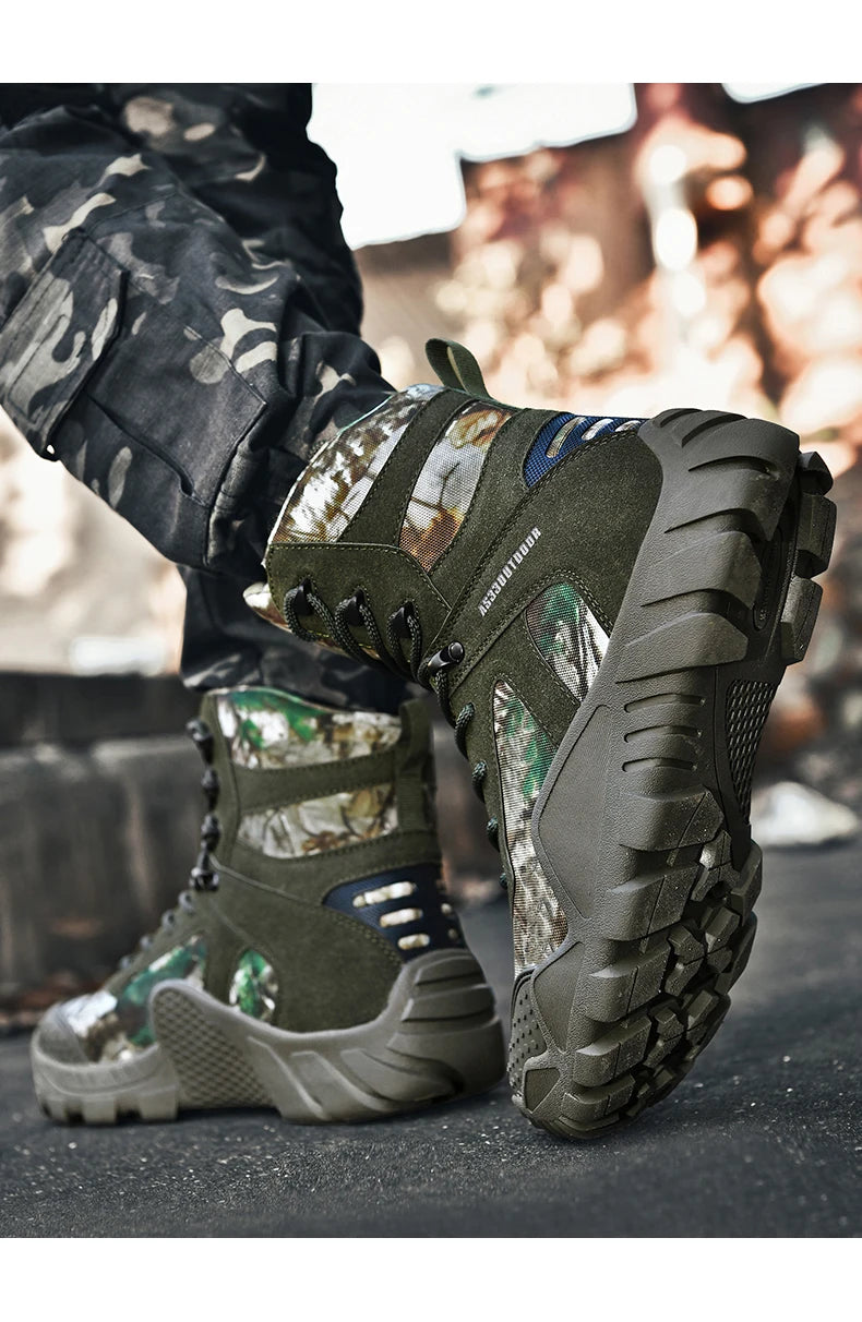 Outdoor Hiking Shoes Men Casual Combat Boots Men Breathable Wear-resistant Anti-slip Flat Comfortable High-top Boots Men