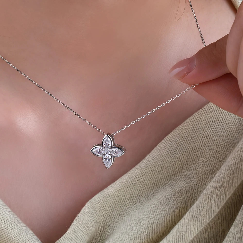 Bezel Set Full Moissanite Flower Pendant Necklace for Women Sparkling Pear Cut Diamond Pendant S925 Silver Wedding Party Jewelry