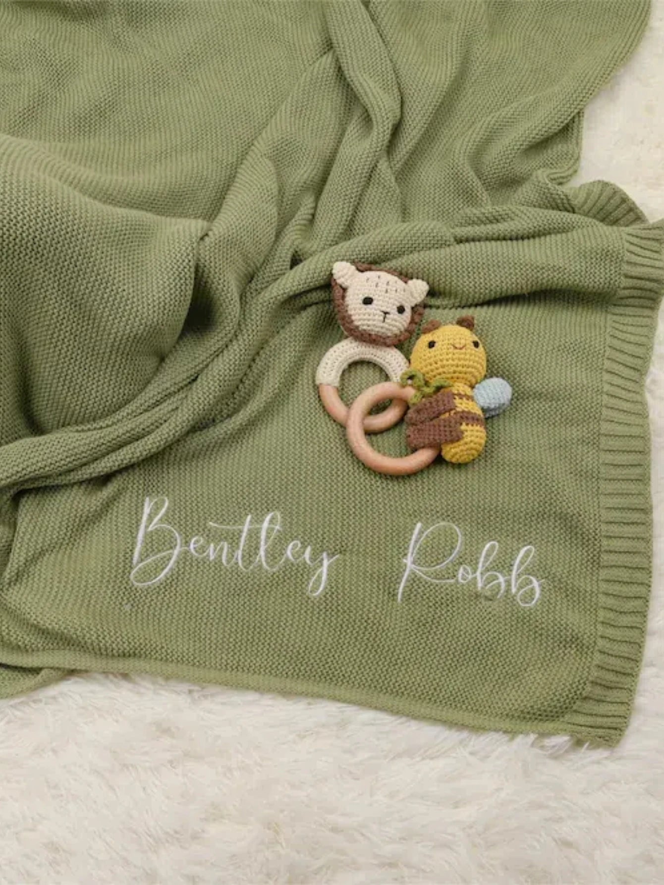 Personalized Custom name letter Embroidered Newborn Nursery Baby Cotoon Knit Blanket Chunky Handmade Gifts for Boy Girl Birthday
