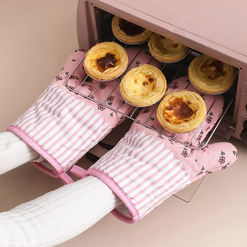2pcs Household Thickened Heat Insulation Gloves Baking High Temperature Resistant Gloves Kitchen Oven Microwave Special Gloves