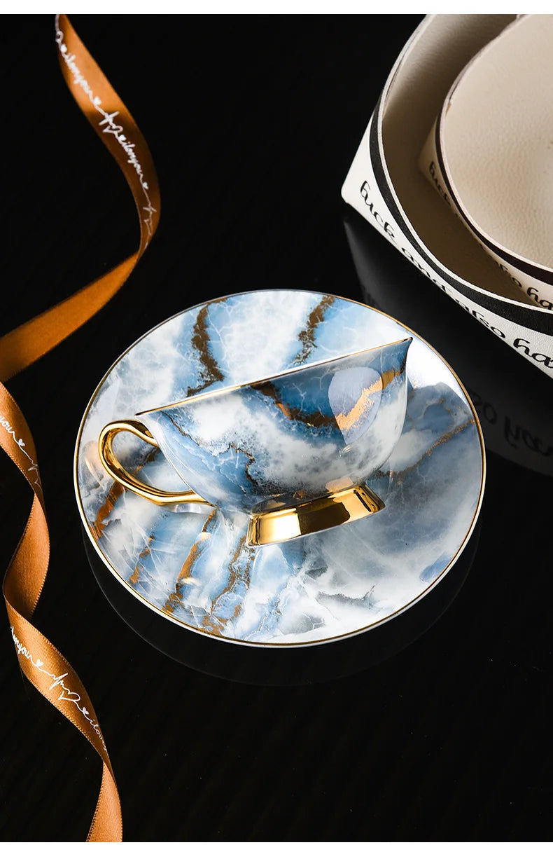 Retro Imperial European Coffee Cup Set Porcelain Tea Sets Luxury Gift Bone China Ceramic Cafe Wedding Decoration Drinkware