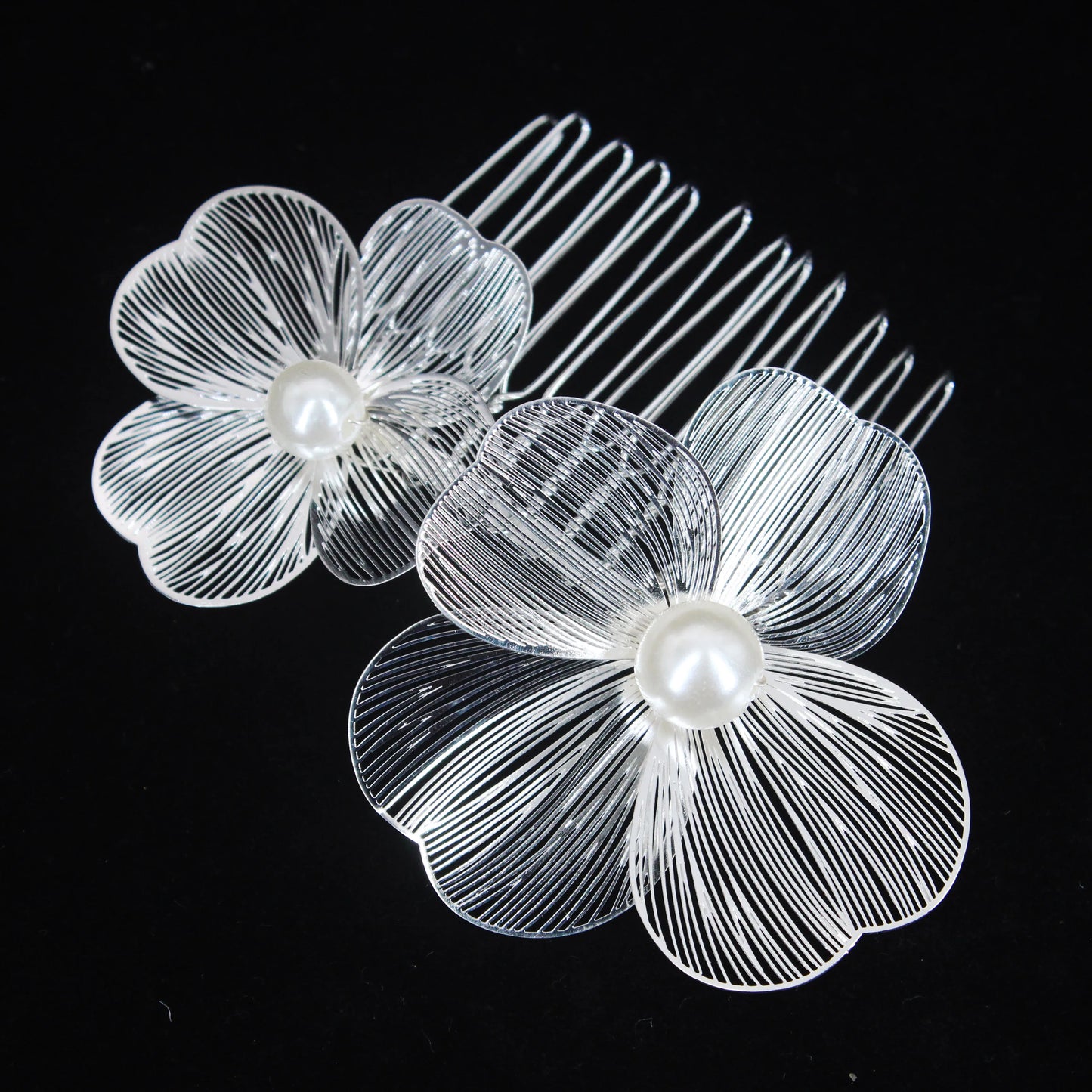 2PCS Bridal Headdress Handmade Flower Pearl Hair Comb Pins Wedding Styling Jewelry Fashion Insert Comb Hair Accessories Gifts