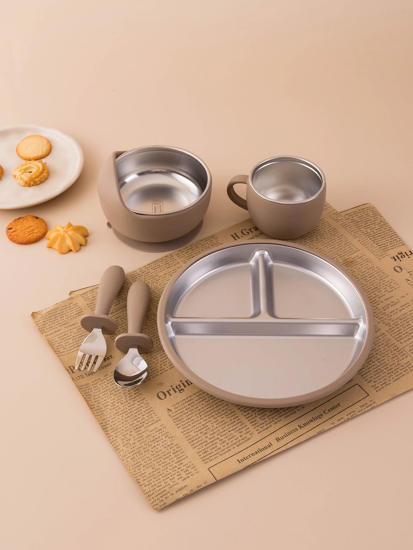 5PCS Stainless Steel Detachable Dishes Plate Baby Feeding Set With BPA Free Silicone Bowl Cup Infant Training Fork Spoon Gifts