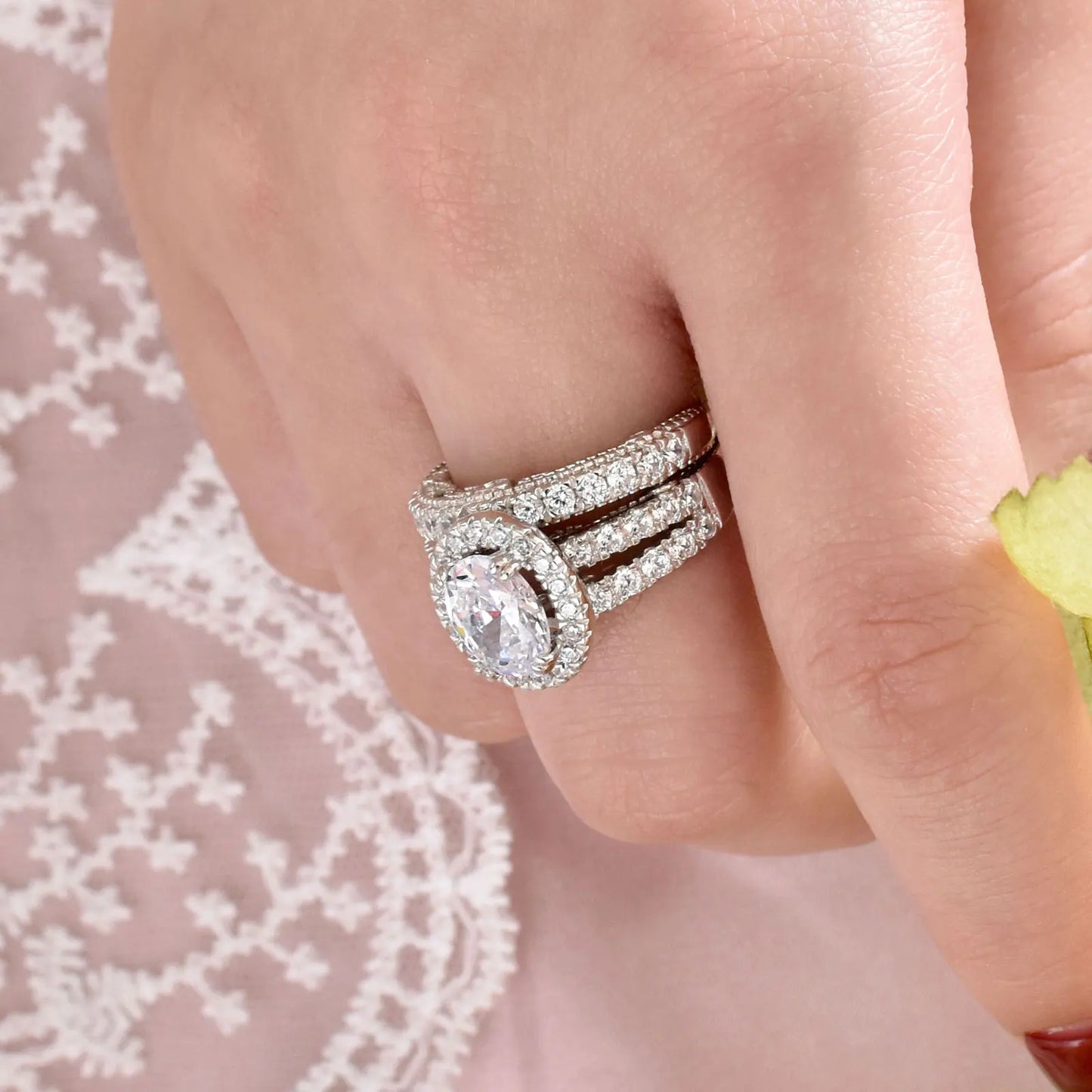 Newshe Vintage 4 Carats Oval Cut 5A Cubic Zircon Wedding Engagement Rings Set for Women Solid 925 Sterling Silver Bridal Jewelry