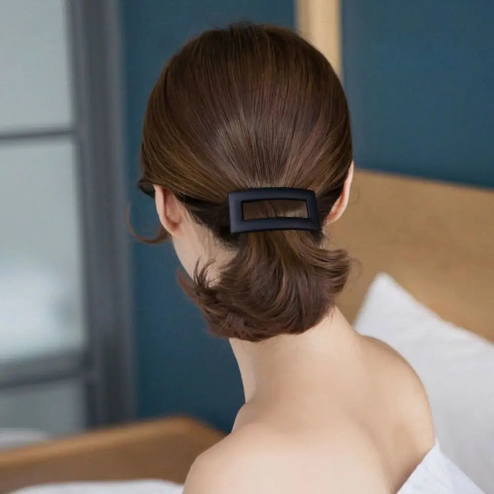 New Korean Matte Spring Hair Clip Claw Elegant Hairgrips Ponytail Holder Barrettes For Women Girls Hairpins Hair Accessories