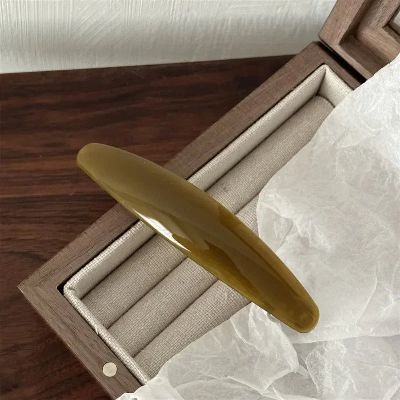 Chic Hair Clips Plain Color Acrylic French Clip Simple Elegant Oval Geometric Hairgrip Hairpin Women Hair Accessories