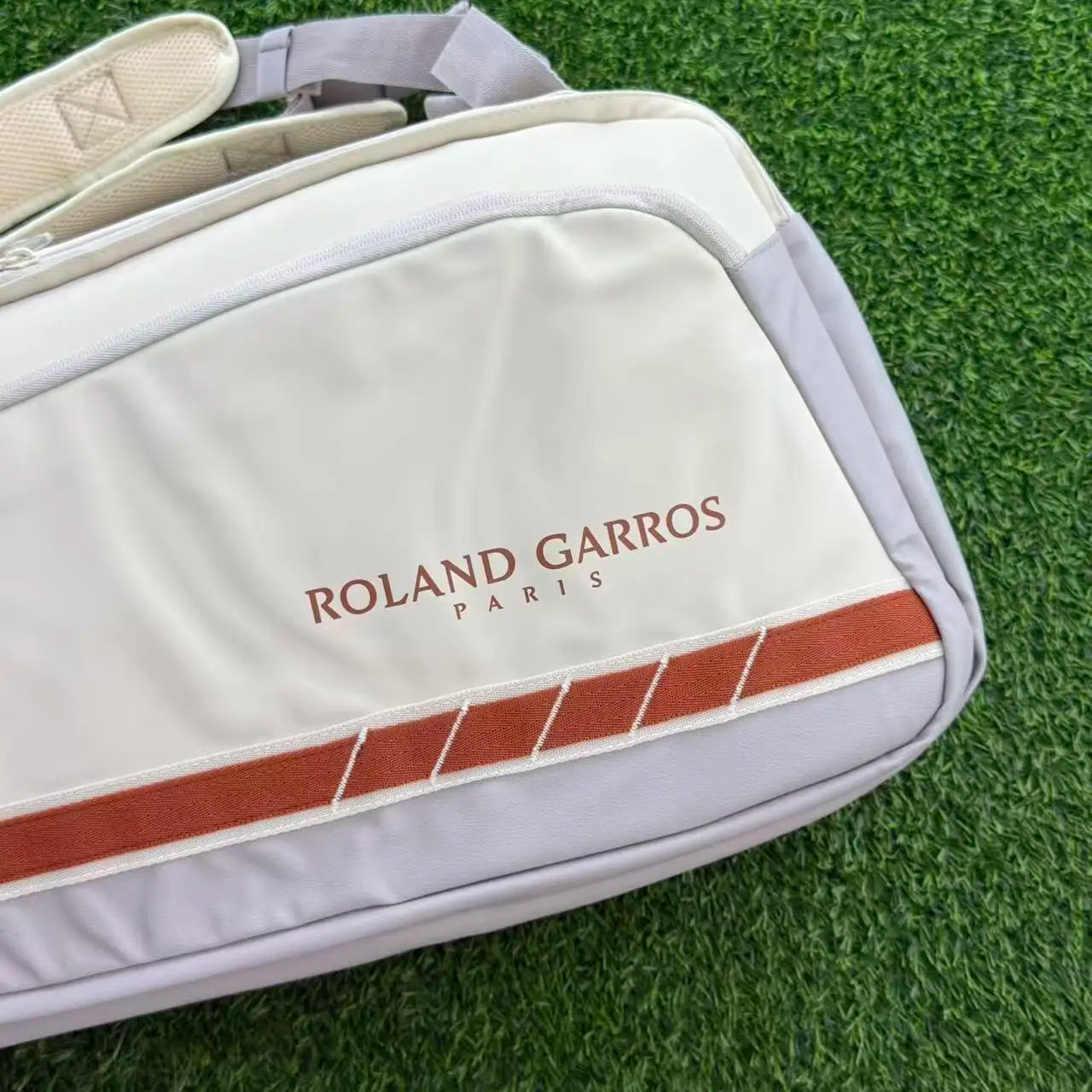 Wilson Roland Garros Session Soiree Super Tour 9PK Multi Functional Large Capacity Tennis Bag Sports Backpack WR8042901001