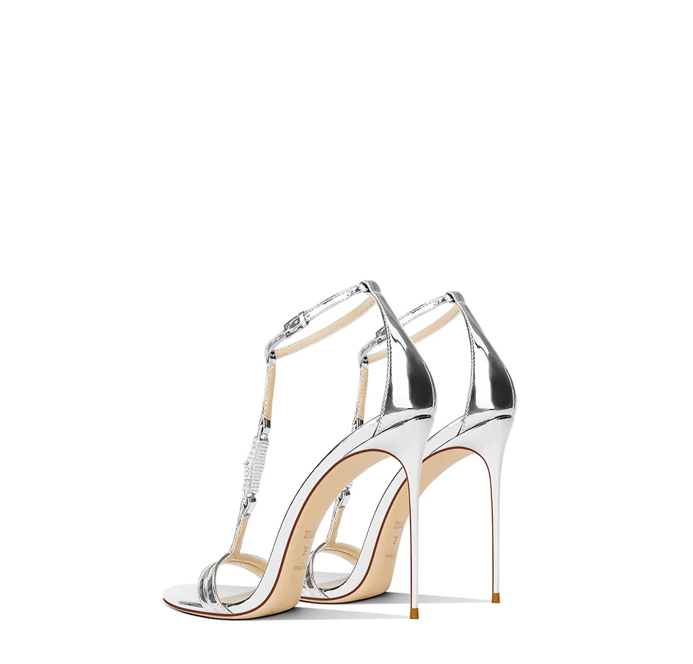 Thin high-heeled sandals summer new rhinestone T-band patent leather shoes banquet large size small size low-heeled women's shoe
