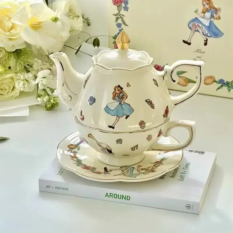 Luxury Ceramic Teapot Gift Box Cup and Pot Girl and Rabbit Ceramic Teapot Coffee Cup Dish Set Birthday Gift  for Tea Lovers