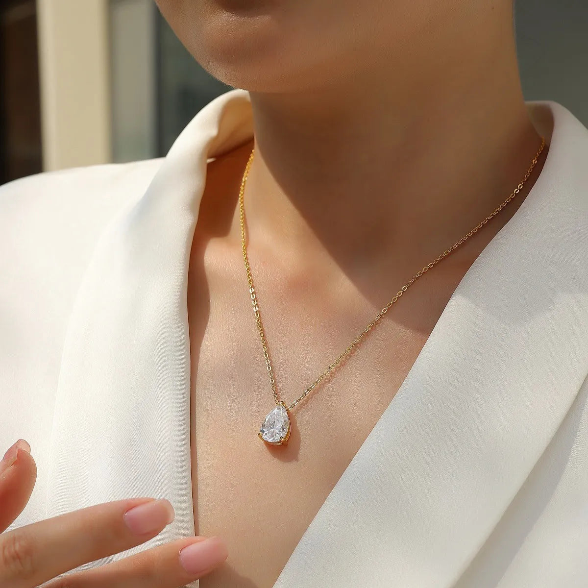EWYA Solitaire Pear Cut 1-5CT D Color Moissanite Diamond Pendant for Women 925 Silver Plated 18k Rose Gold Chain Necklace GRA