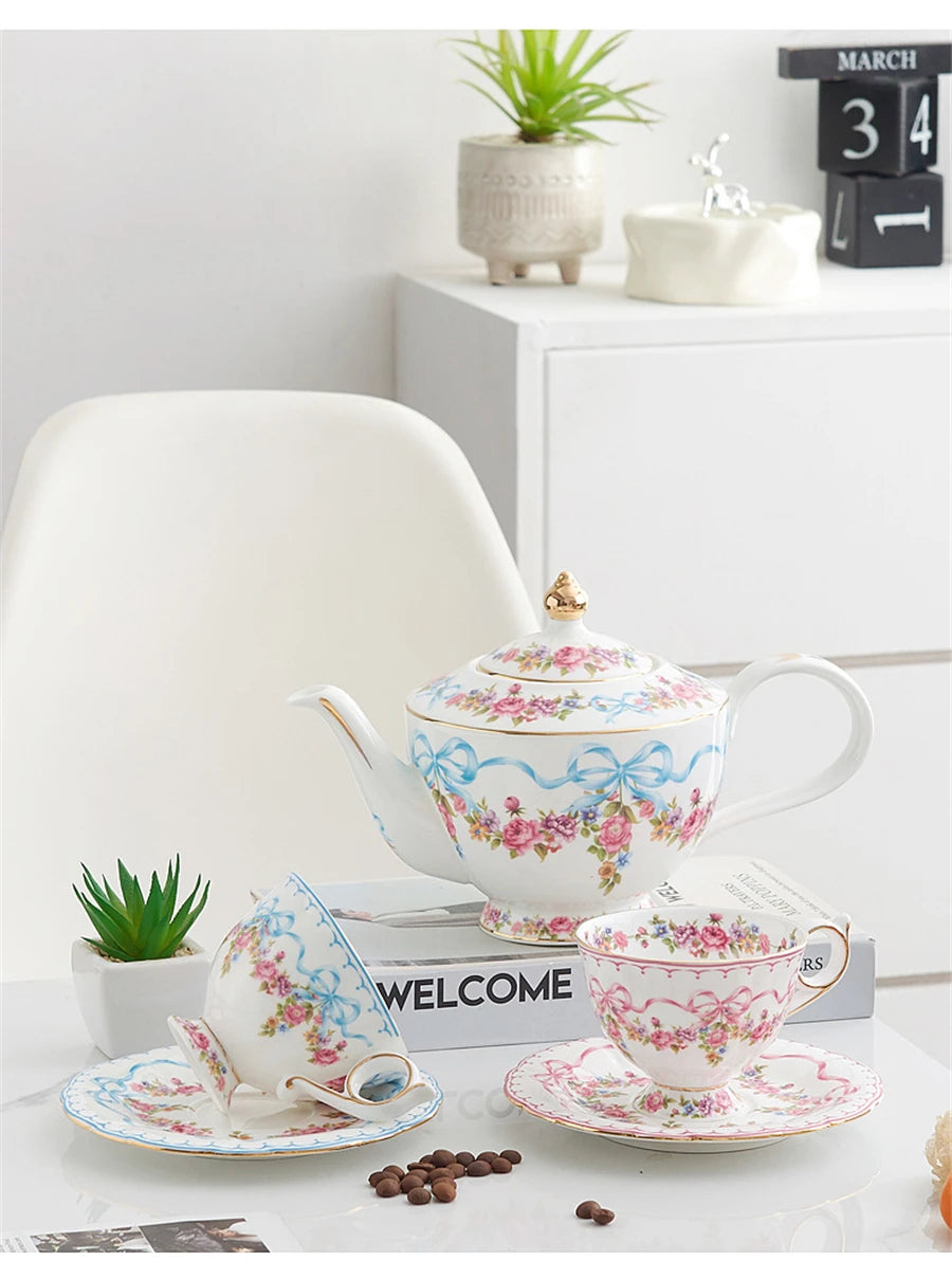 Ceramic Cup and Saucer Retro Bone China Coffee Cup French Romantic Elegant Floral Bow Afternoon Tea Drinkware Handmade Teapot