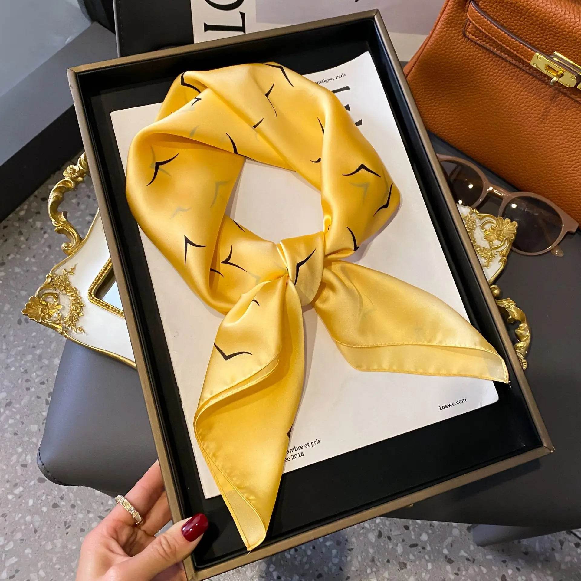 Luxury Chain Print Small Square Scarf Simulated Silk Thin Neck Scarf Fashion Sunscreen Headscarf For Women 70x70cm - AIAZ