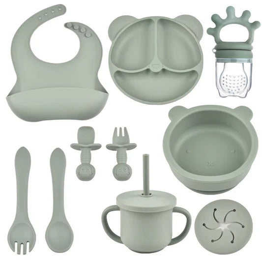 9PCS/Set BPA Free Silicone Baby Feeding Set Sucker Bowl Divided Dinning Plate Straw Cup Spoon Fork Adjustable Bib Child Dishes