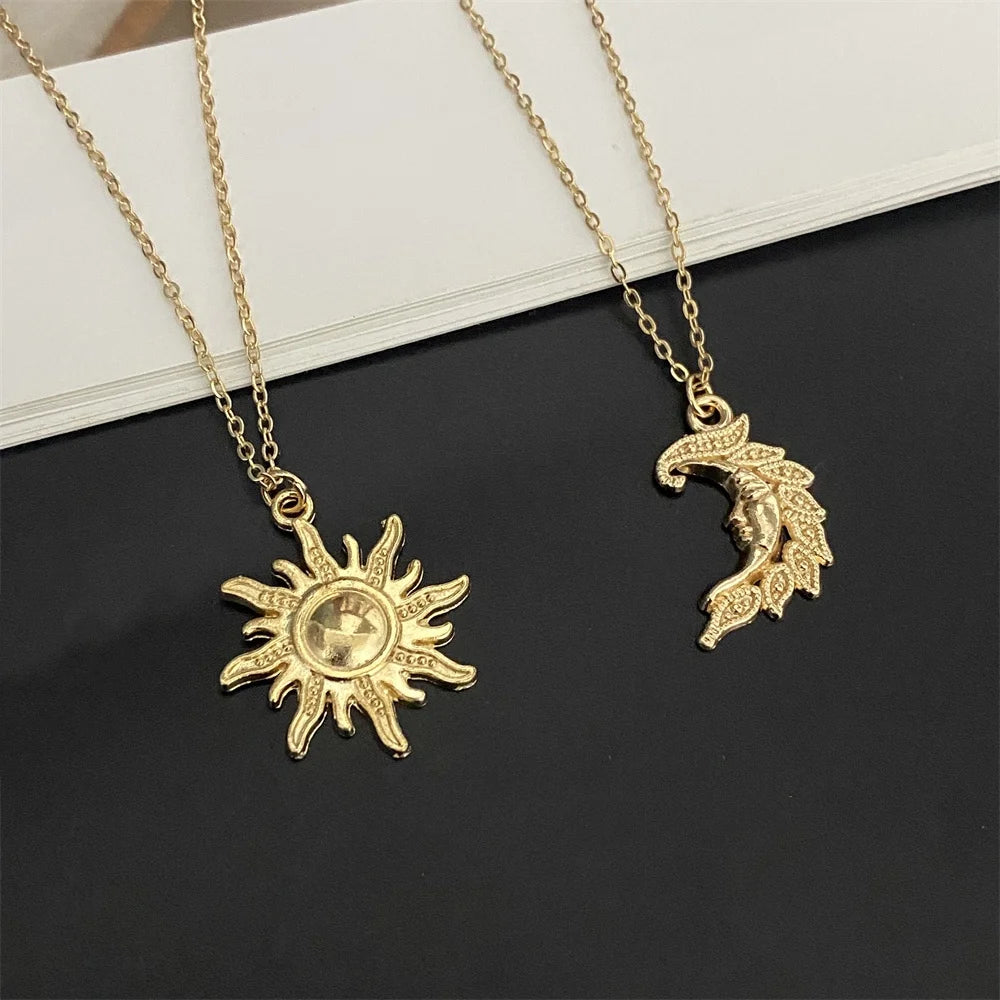 New Fashion Love Heart Pendant Necklace Animial Plam Geometric Trendy Gift Necklace Golden Color Collar Jewelry Wholesale
