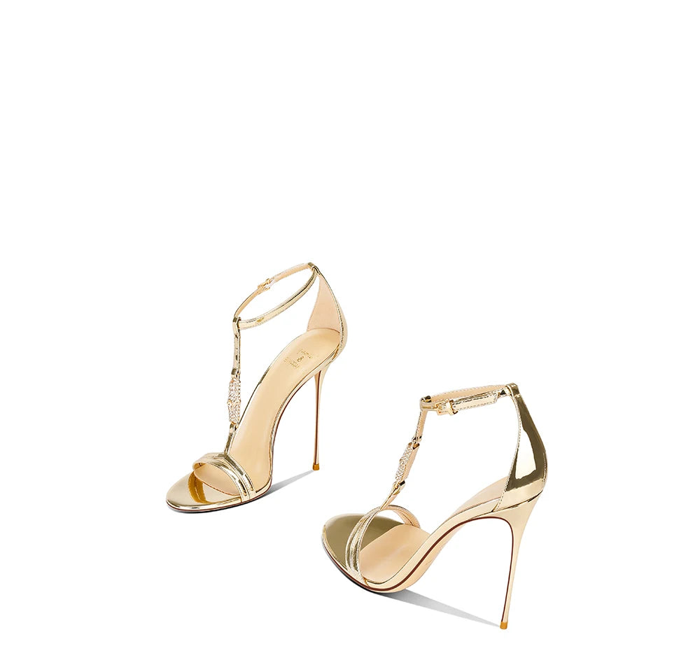 Thin high-heeled sandals summer new rhinestone T-band patent leather shoes banquet large size small size low-heeled women's shoe
