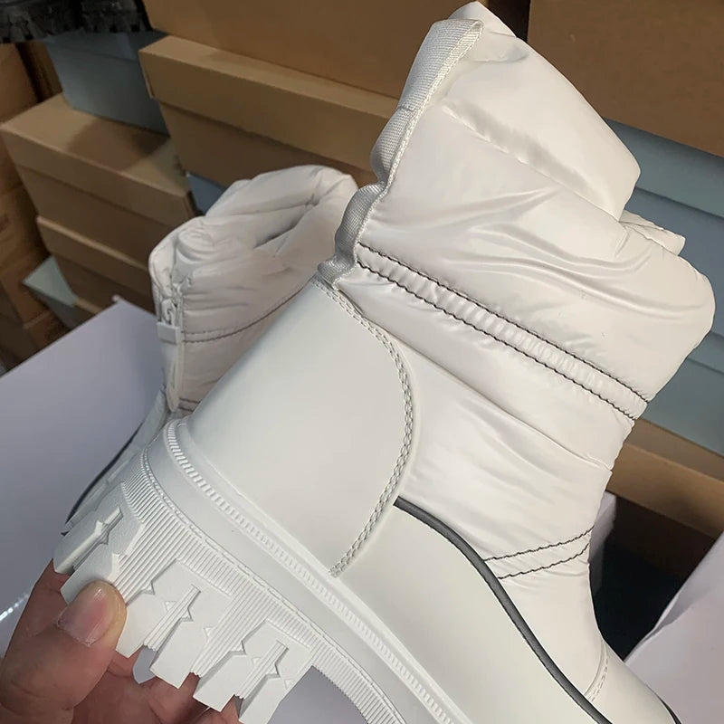 2024 Winter Snow Boots Women Plus Velvet Thickened Cold-resistant Warm Cotton Shoes Waterproof Non-slip Thick Sole
