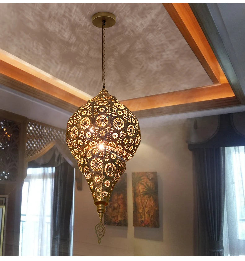 Vintage Antique Hollow Carving Pendant Lamp Southeast Asia Moroccan Golden Hanging Light Restaurant Bar Industrial Pendant Light