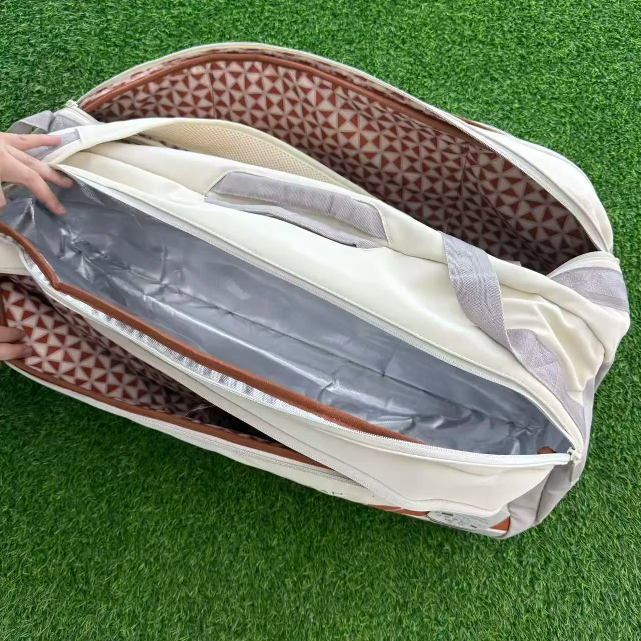 Wilson Roland Garros Session Soiree Super Tour 9PK Multi Functional Large Capacity Tennis Bag Sports Backpack WR8042901001