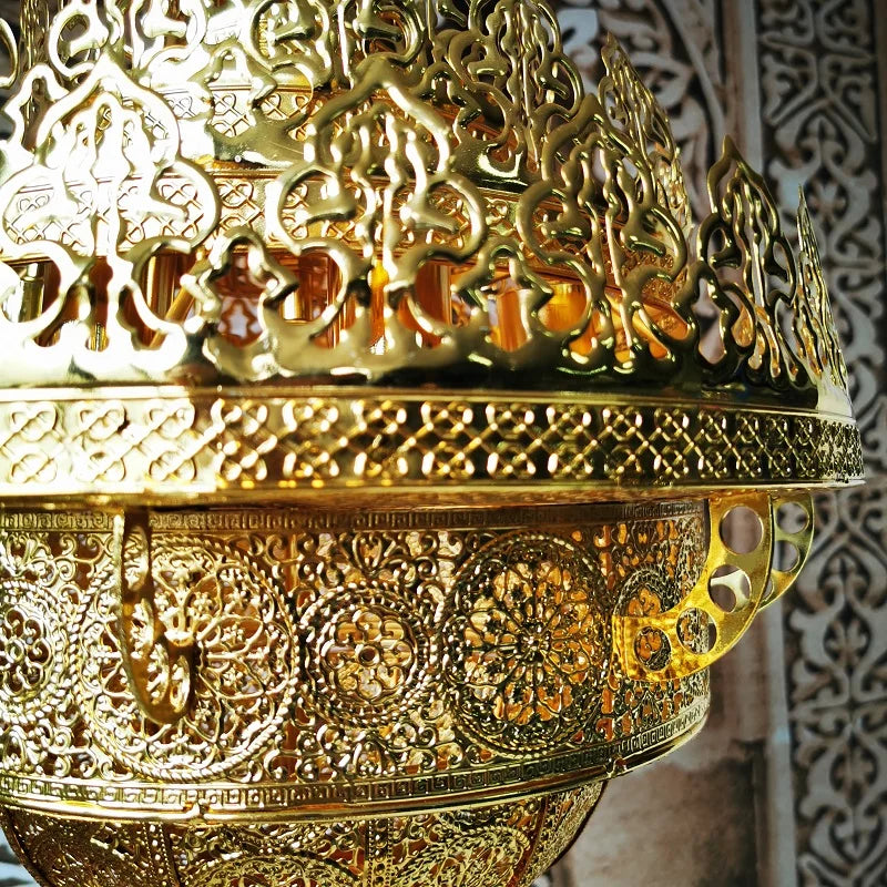 Retro Hollow Carved Pendant Light Hotel Villa Buddha Hall Loft Restaurant Home Decor Gold Ceiling Chandelier Lighting Fixture
