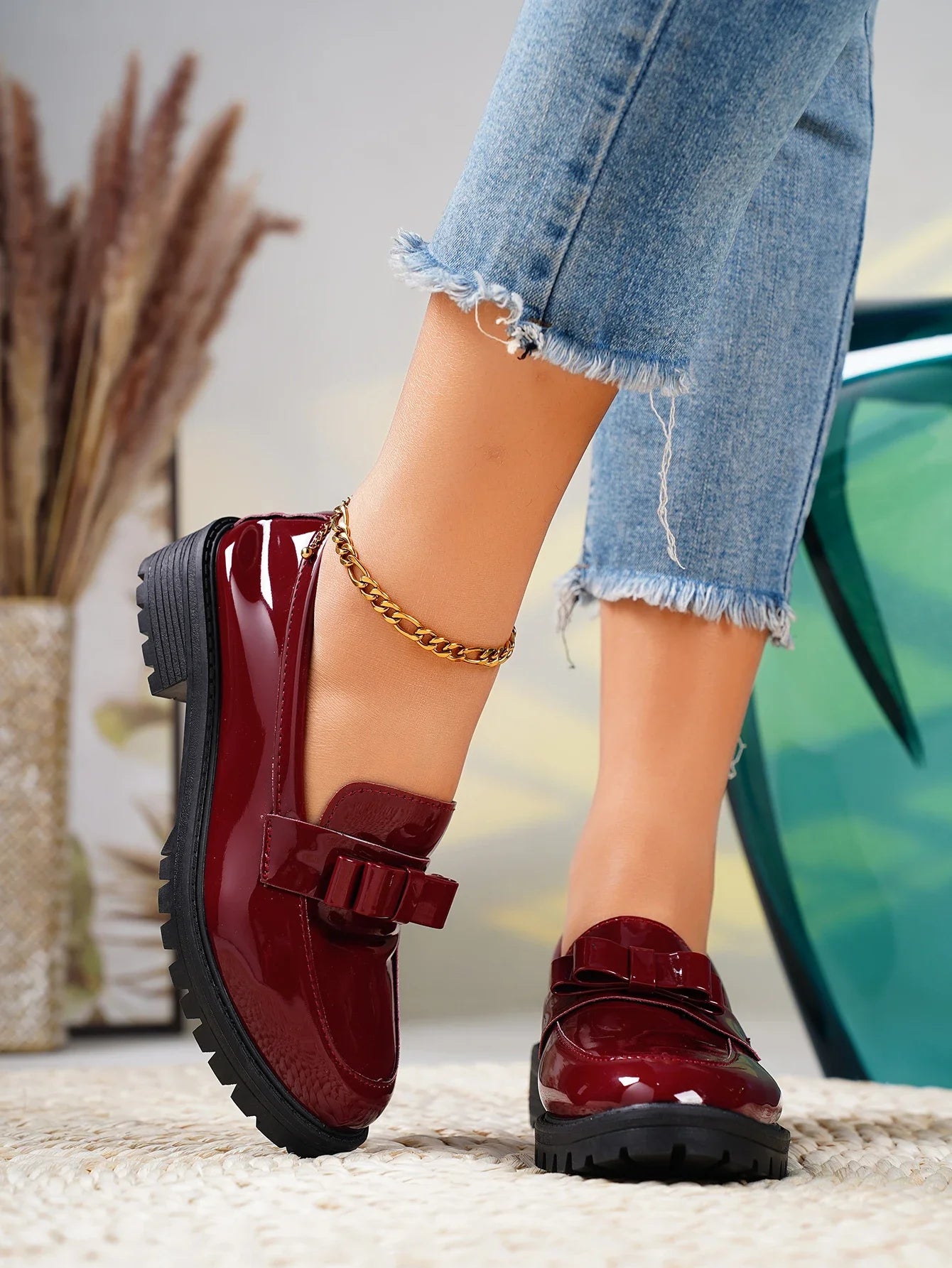 2025 Summer New Sexy Round Toe Retro Solid Color Mary Jane Lolita Shoes Designer Casual Shopping Womens High Heels Zapatos Mujer