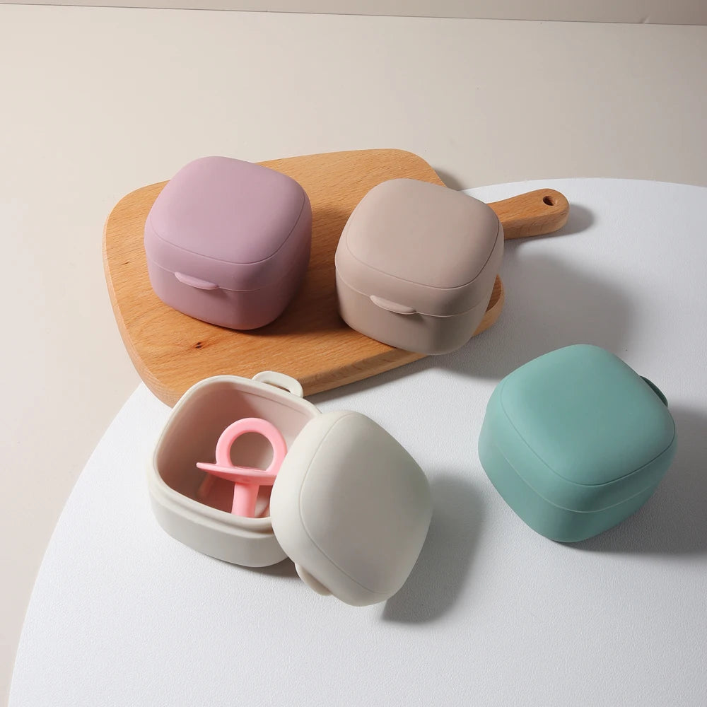New arrival Hot Sell thick  Baby Pacifier Case food storage box Silicone Nipple Cover for infant